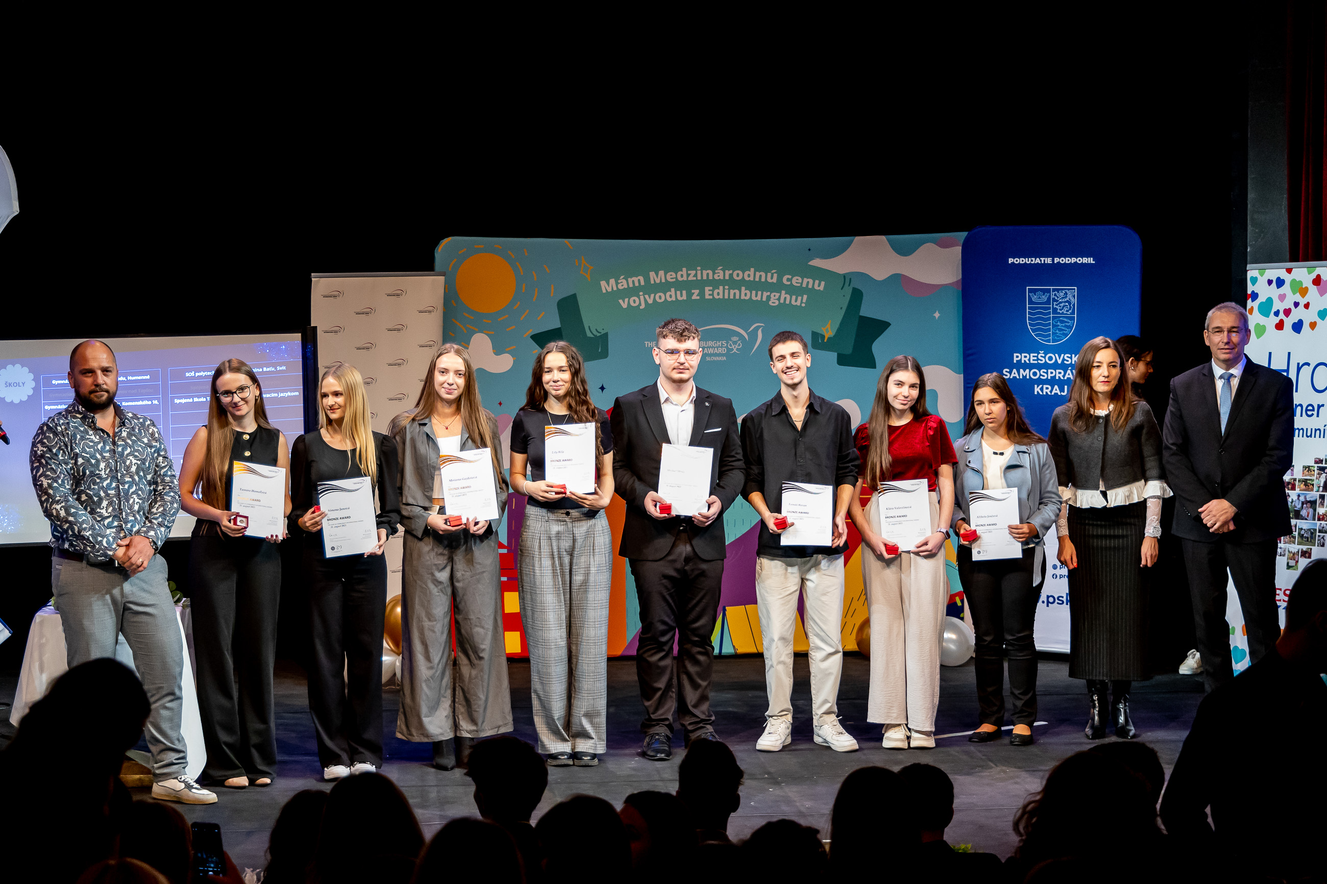 Tisíce hodín osobného rozvoja, stovky príbehov: DofE ocenilo mladých z Prešovského kraja