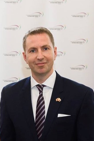 Andrew Garth, veľvyslanec Spojeného kráľovstva